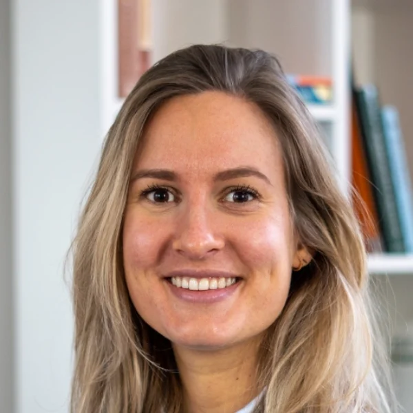 https://academie71.nl/wp-content/uploads/2025/07/Jasmijn-Eerenberg-2.png-600x600.webp