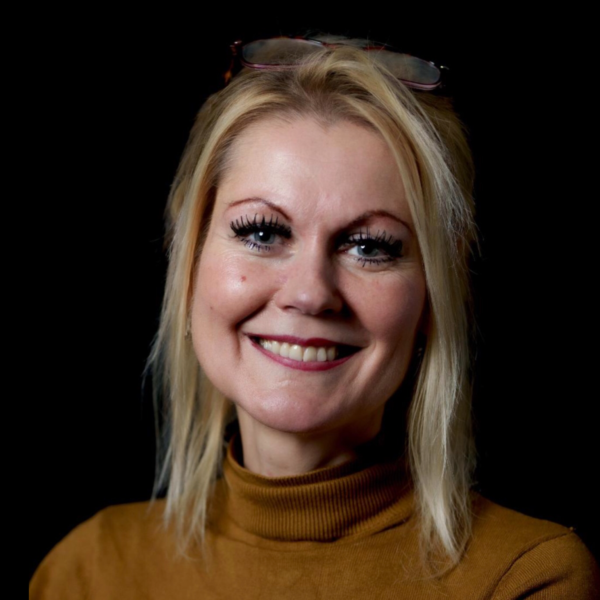 https://academie71.nl/wp-content/uploads/2026/03/Mandy-van-Valkenburg-600x600.png