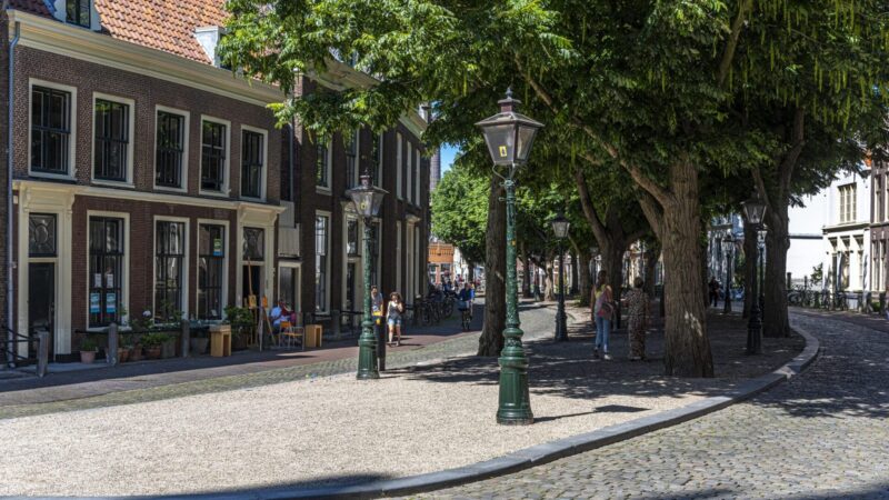 https://academie71.nl/wp-content/uploads/2026/04/autoluwe-binnenstad-scaled-1-800x450.jpg