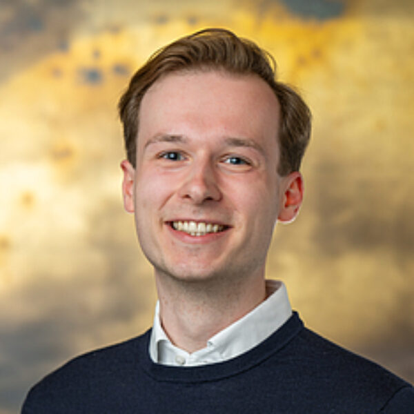 https://academie71.nl/wp-content/uploads/2026/05/csm_Alexander_Nuijten__GL-PvdA__ac50c61649-600x600.jpg